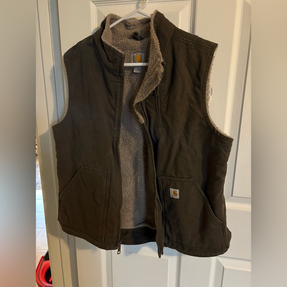 Carhartt women’s green vest